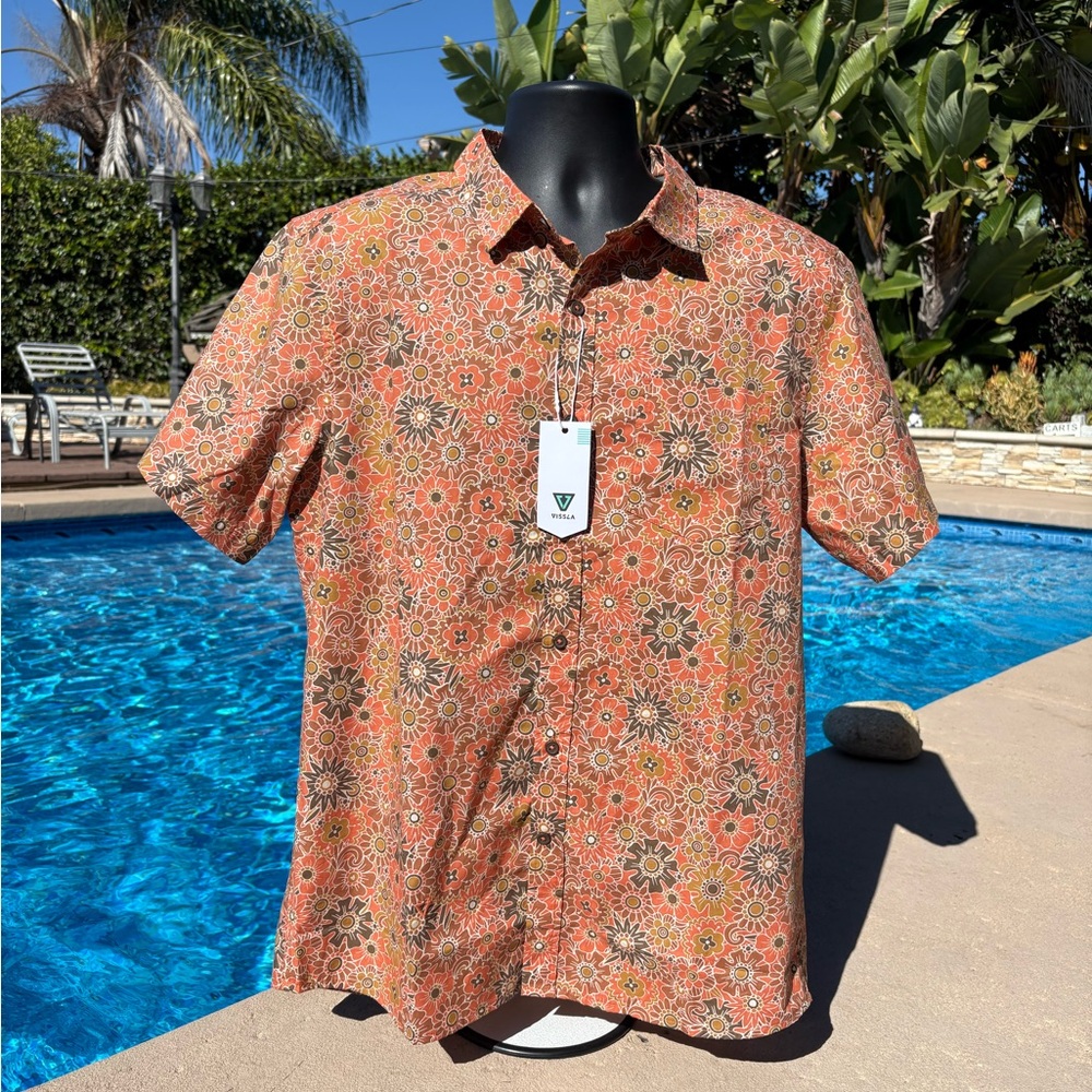 VISSLA 1970 Style Pattern Short Sleeve Button Up Shirt